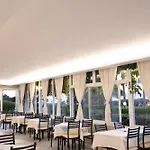 Costa Angela Seaside 호텔 3*