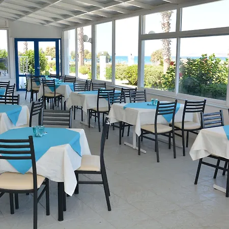 Costa Angela Seaside Resort 3*
