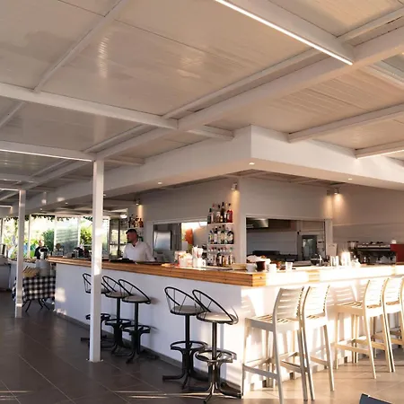 Costa Angela Seaside ホテル 3*