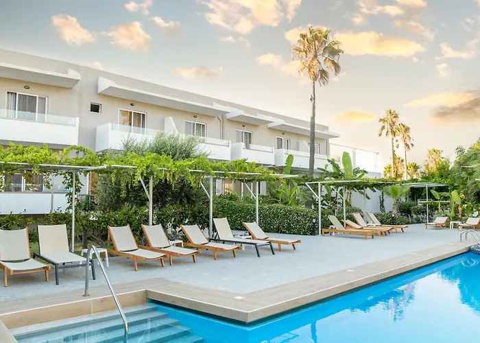 Costa Angela Seaside Resort 3*