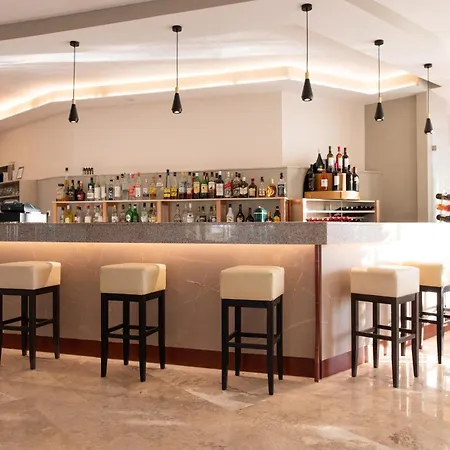 Costa Angela Seaside Hotel 3*